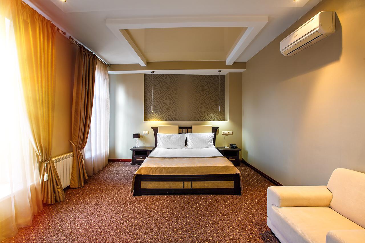 Metropol Hotel Mogilev Exterior foto